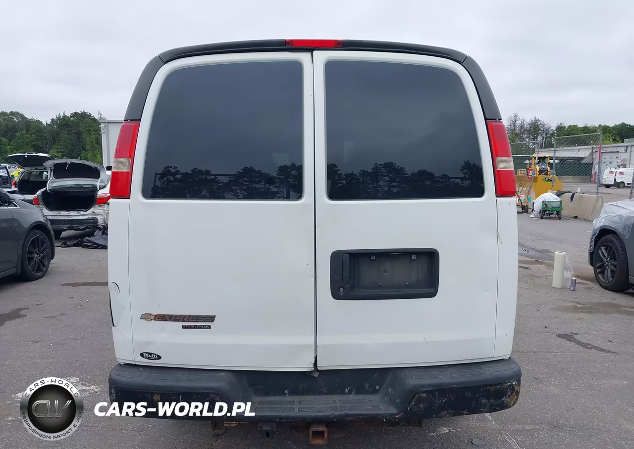 2016 Chevrolet Express 3500 Work Van VIN:1GCZGGFG6G1150019 - 16