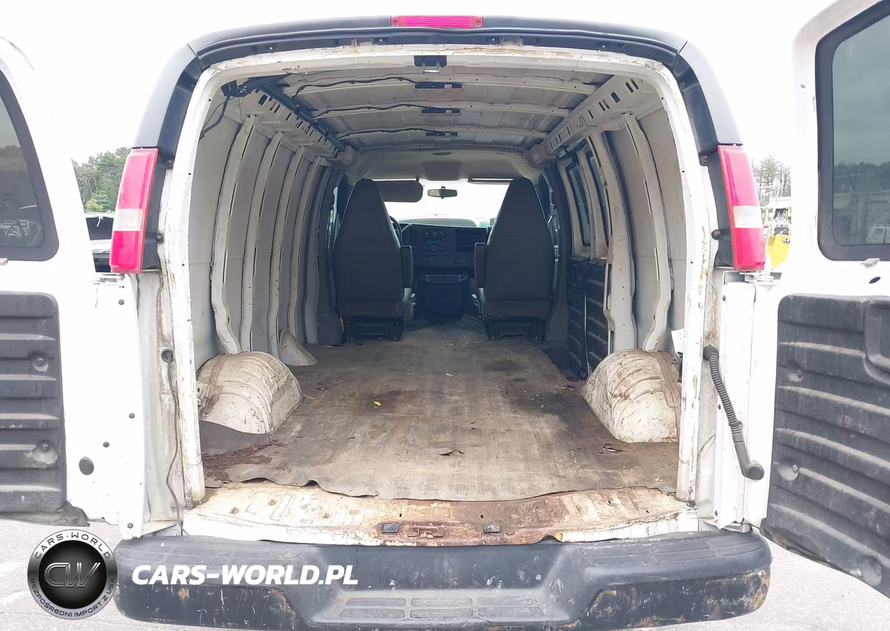 2016 Chevrolet Express 3500 Work Van VIN:1GCZGGFG6G1150019 - 18