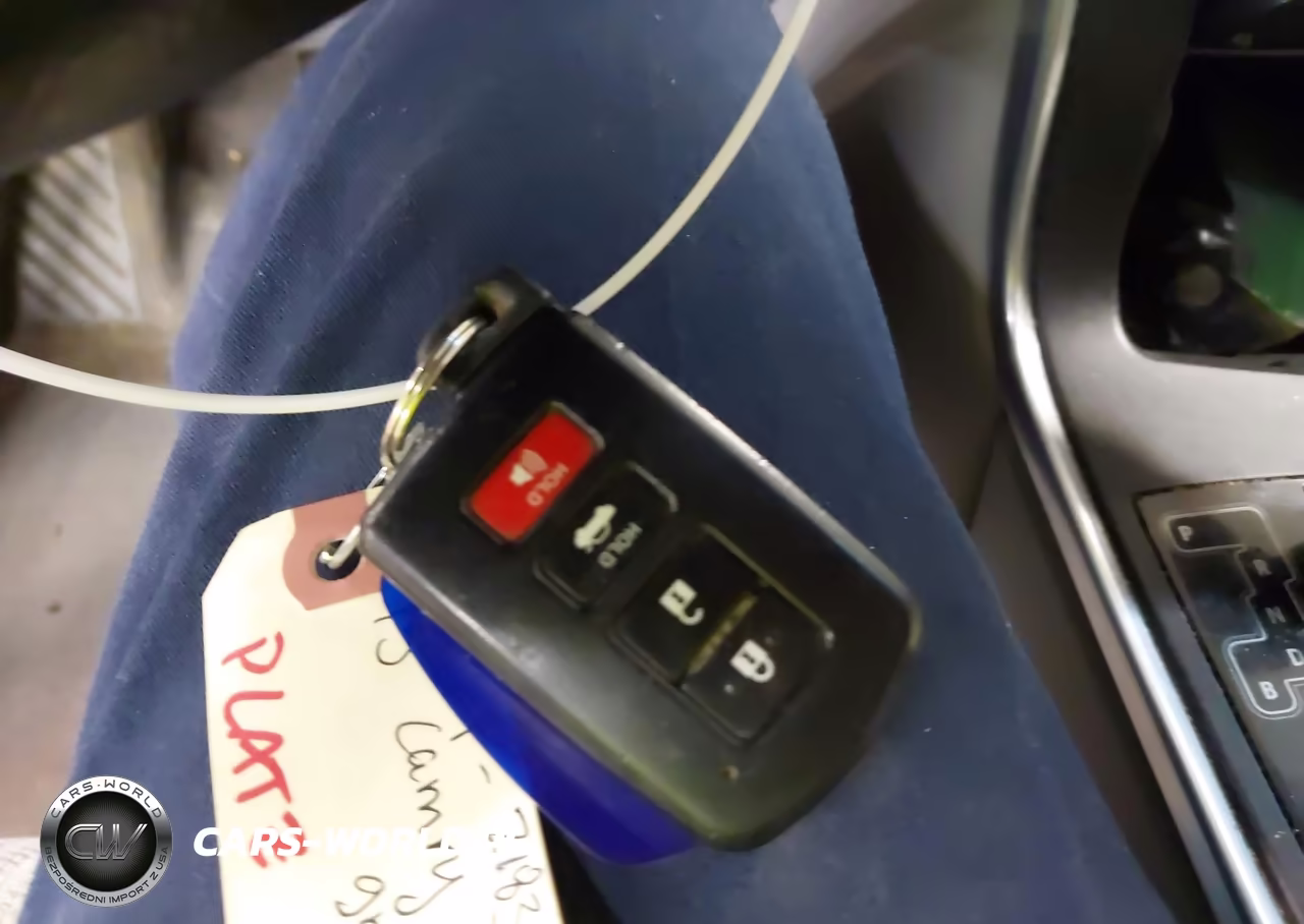 2015 Toyota Camry Hybrid Le VIN:4T1BD1FK2FU171129 - 11