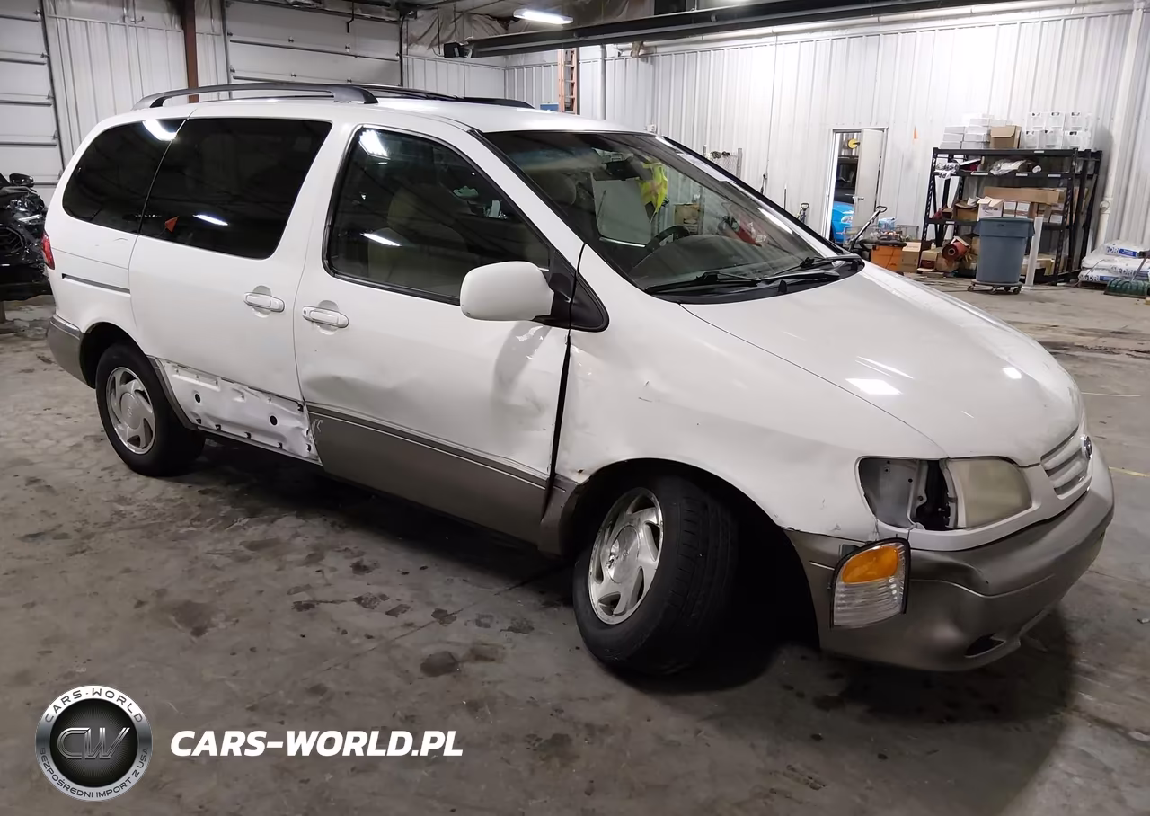 2002 Toyota Sienna Le