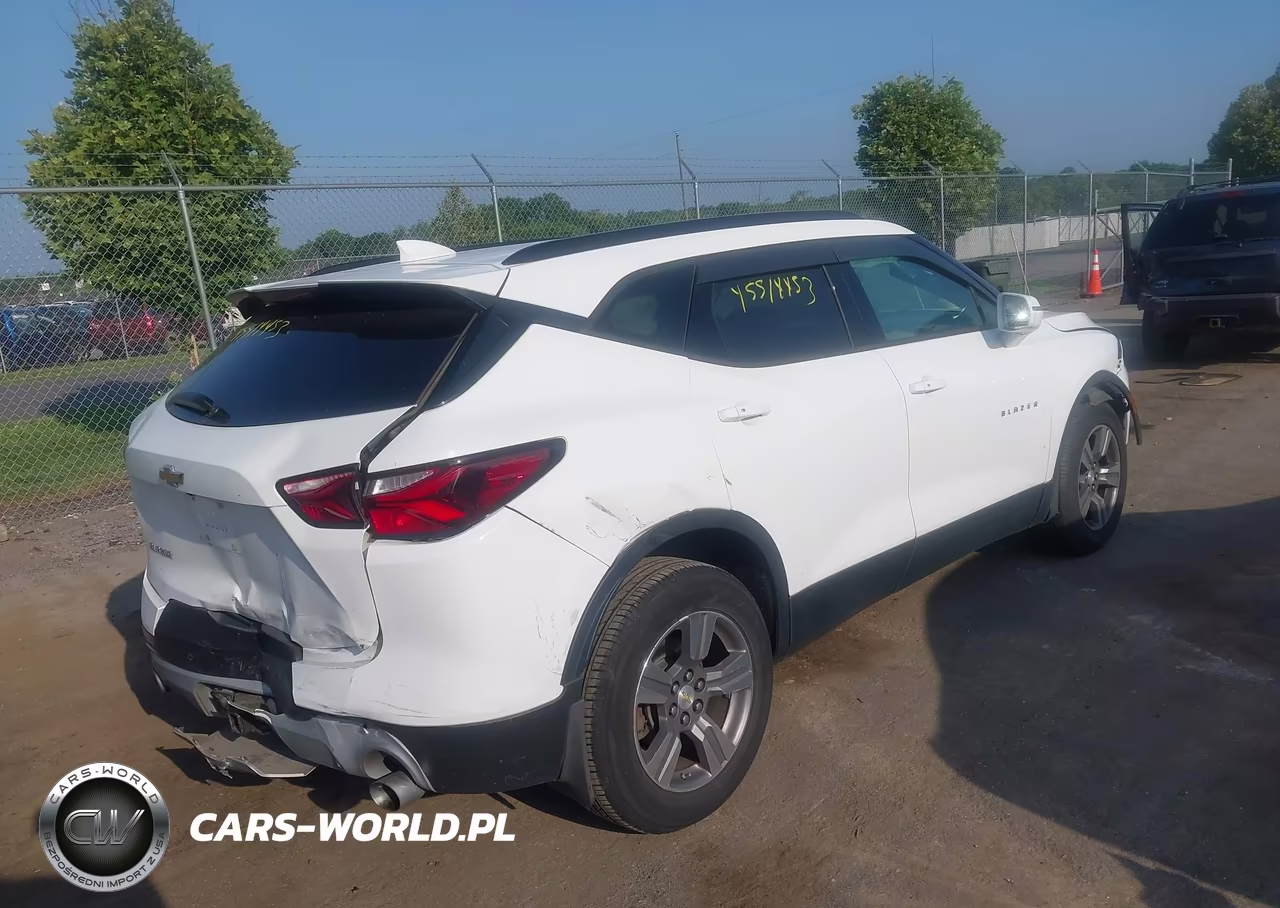 2019 Chevrolet Blazer VIN:3GNKBDRSXKS650634 - 4