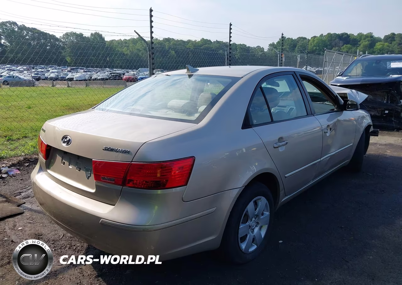 2009 Hyundai Sonata Gls VIN:5NPET46C99H440482 - 4