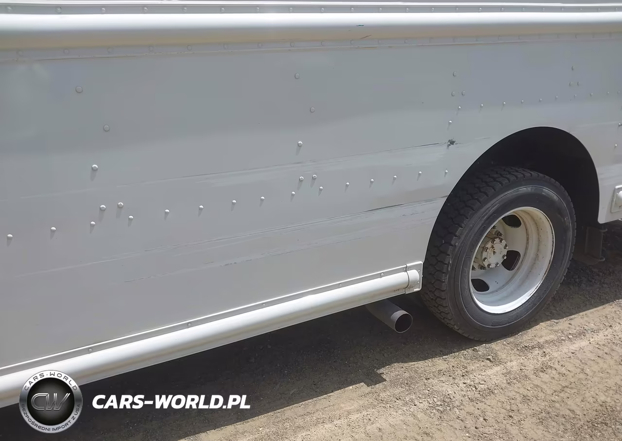 2019 Ford F-59 Commercial Stripped VIN:1F65F5KY9K0A11394 - 17