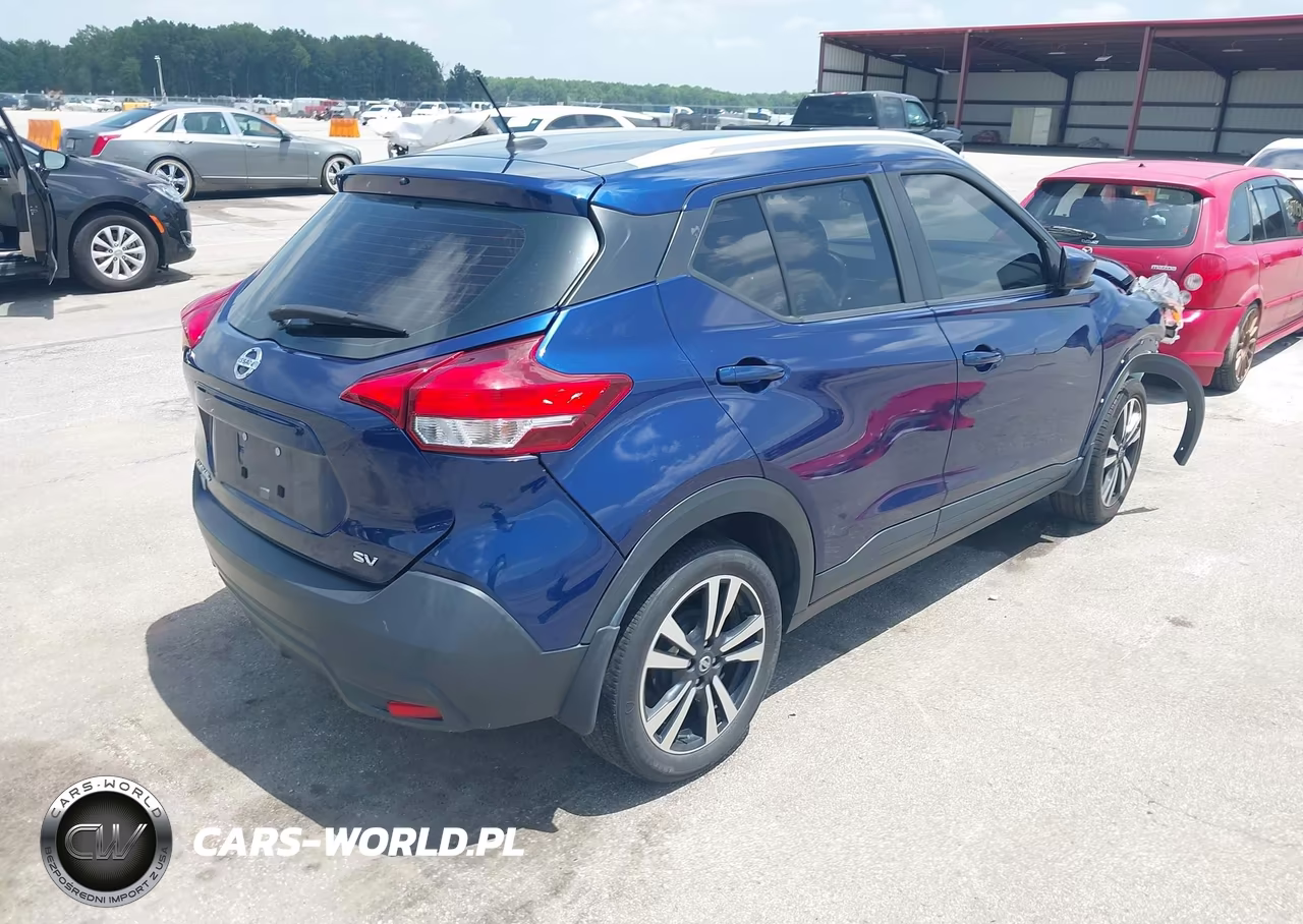 2019 Nissan Kicks Sv VIN:3N1CP5CU4KL537001 - 4