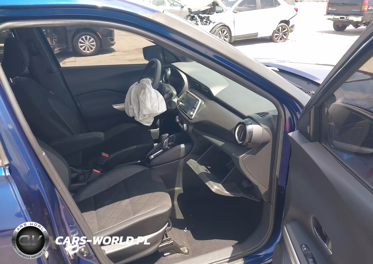 2019 Nissan Kicks Sv VIN:3N1CP5CU4KL537001 - 5