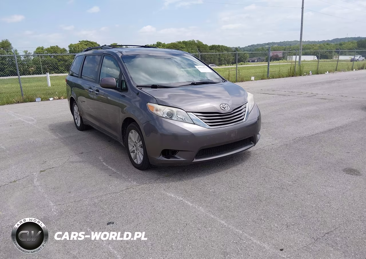 2013 Toyota Sienna Xle 7 Passenger