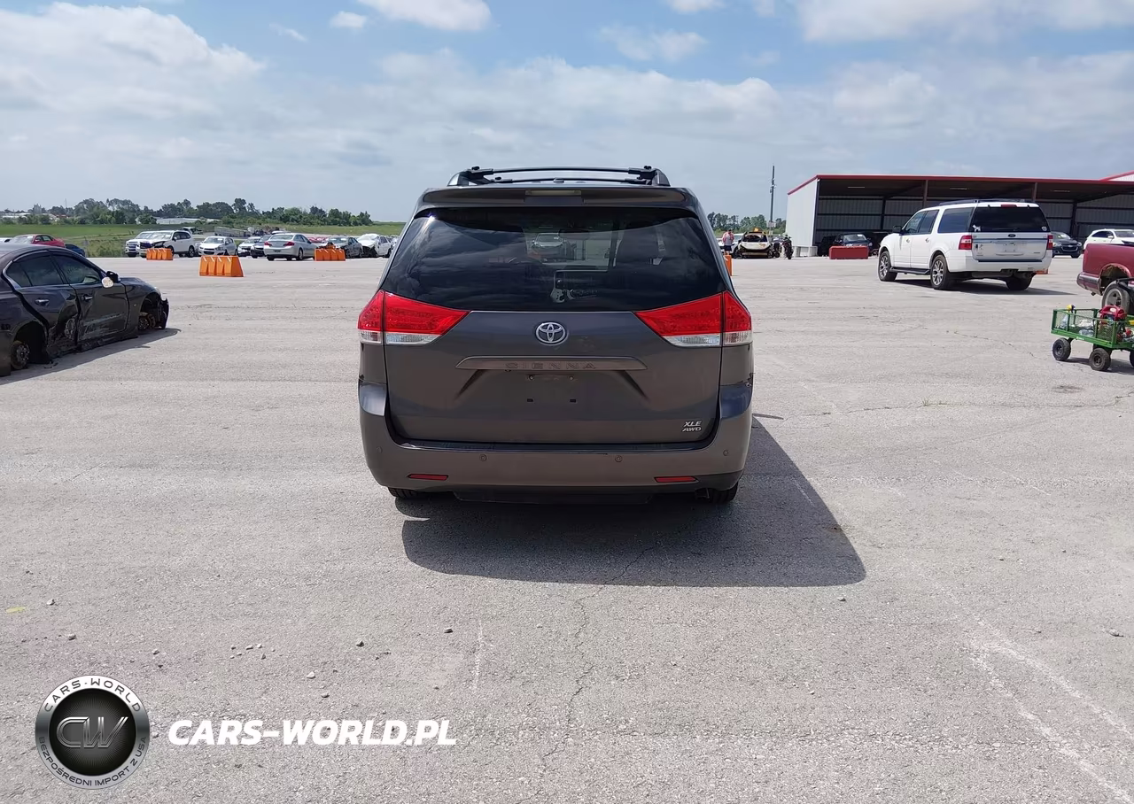 2013 Toyota Sienna Xle 7 Passenger VIN:5TDDK3DC7DS063195 - 16