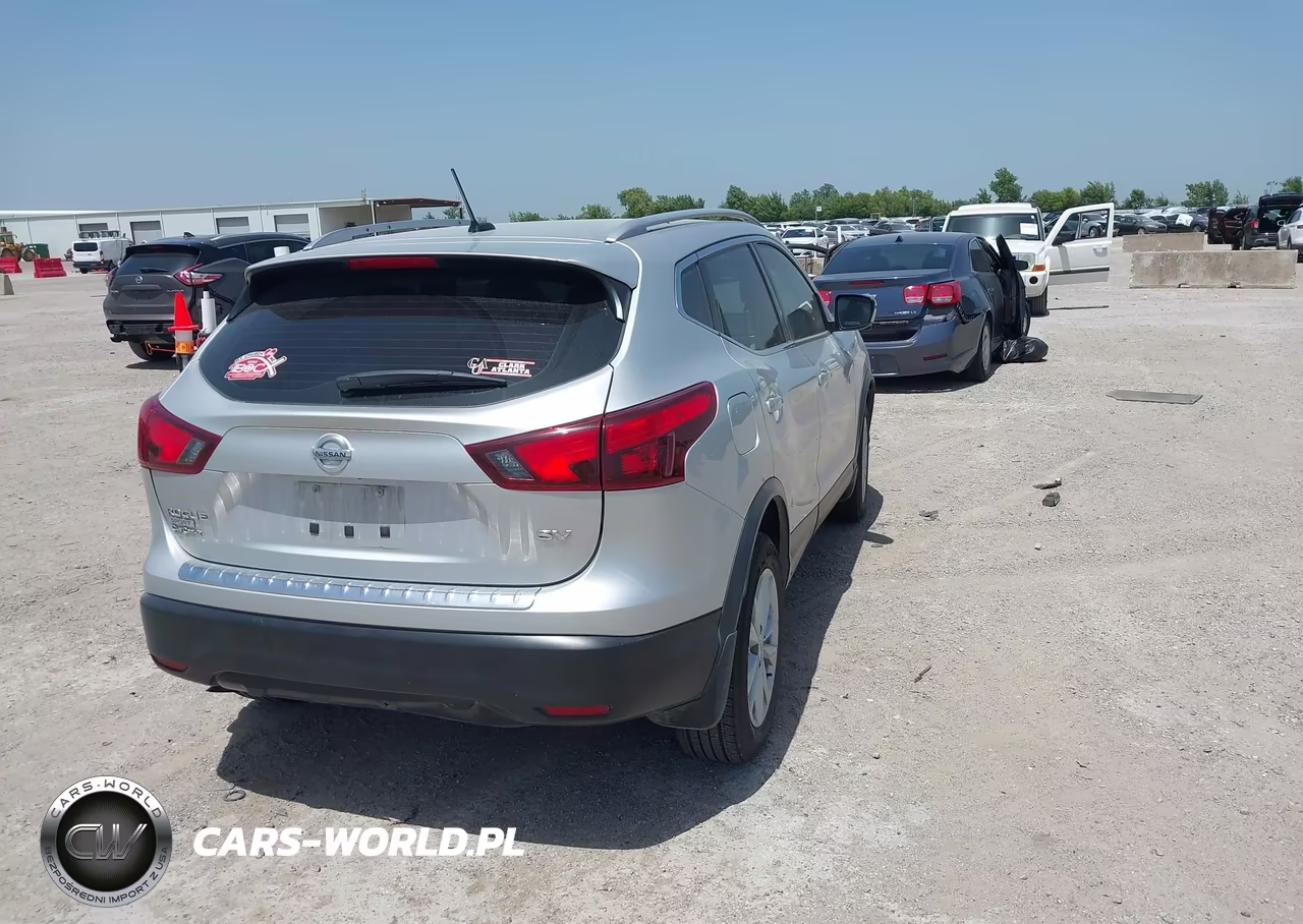 2018 Nissan Rogue Sport Sv VIN:JN1BJ1CP9JW181492 - 4