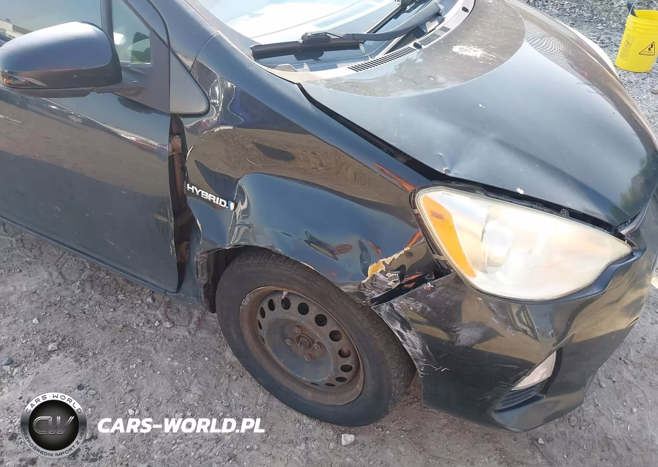 2012 Toyota Prius C Two VIN:JTDKDTB31C1514069 - 6