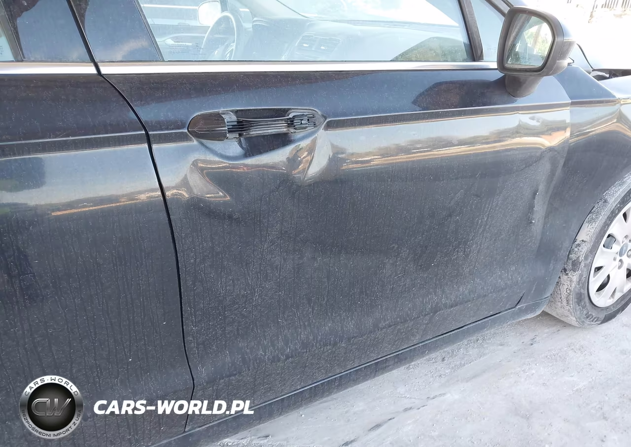 2019 Ford Fusion S VIN:3FA6P0G70KR280956 - 17
