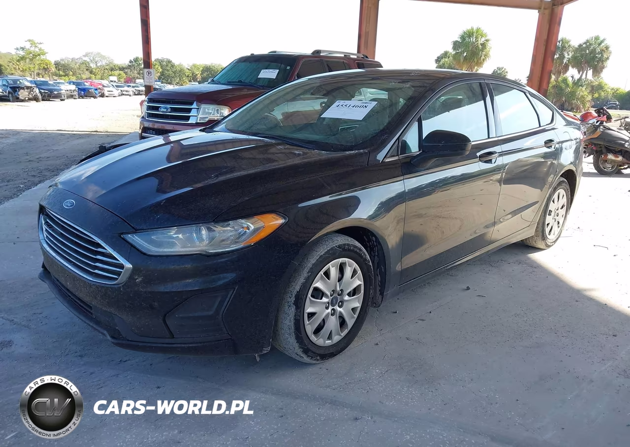 2019 Ford Fusion S VIN:3FA6P0G70KR280956 - 2