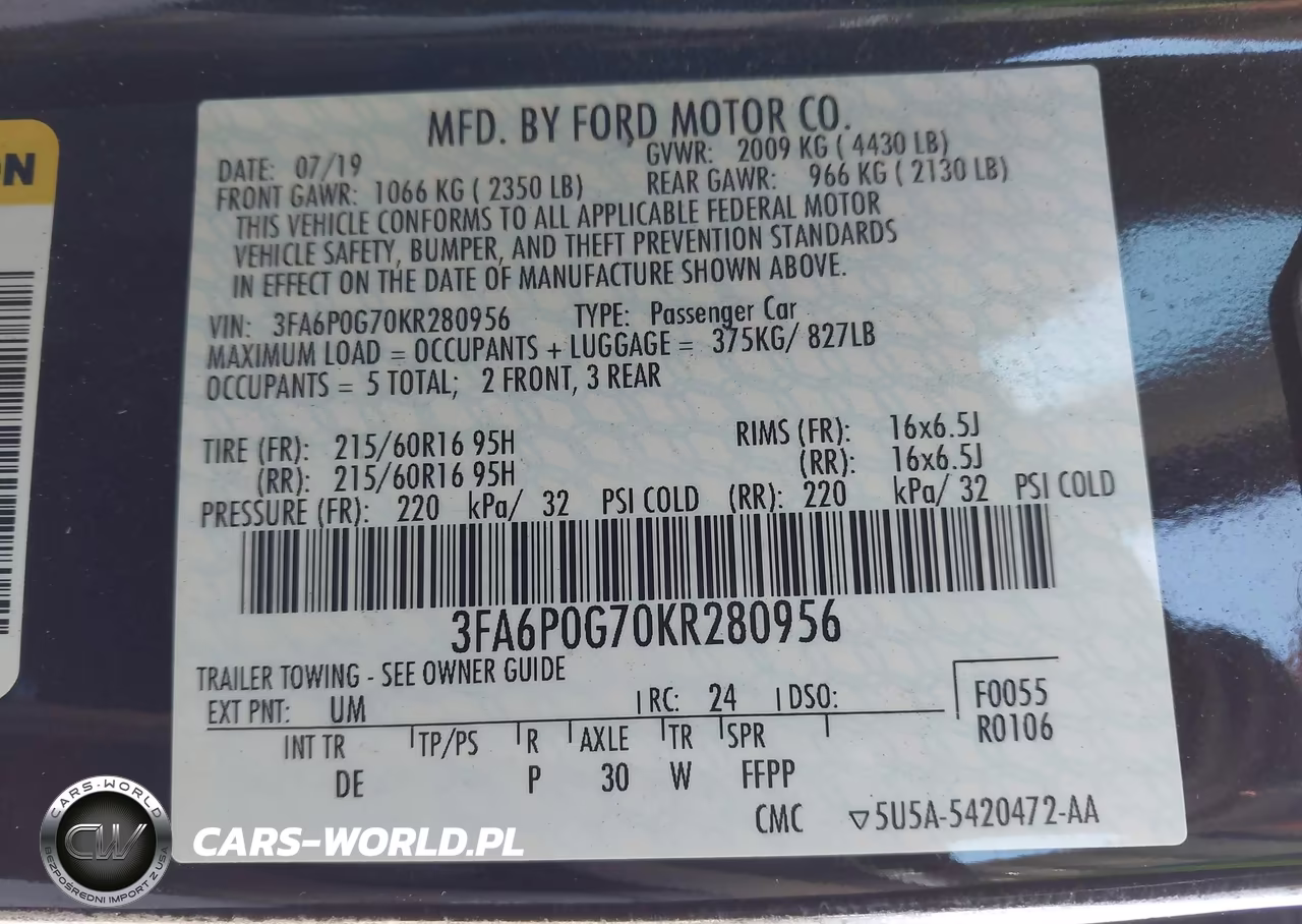 2019 Ford Fusion S VIN:3FA6P0G70KR280956 - 9