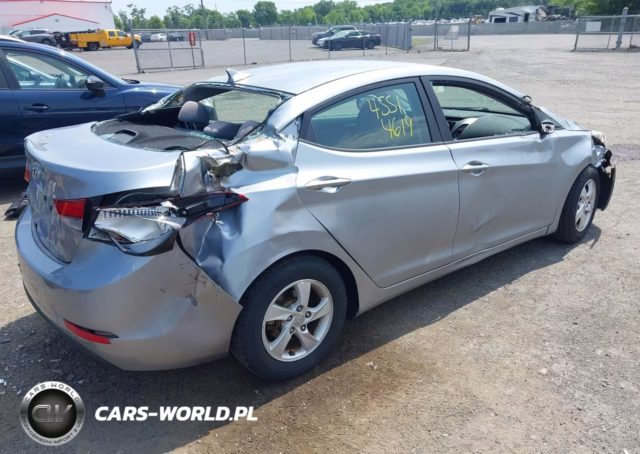 2015 Hyundai Elantra Se VIN:5NPDH4AE3FH550395 - 4