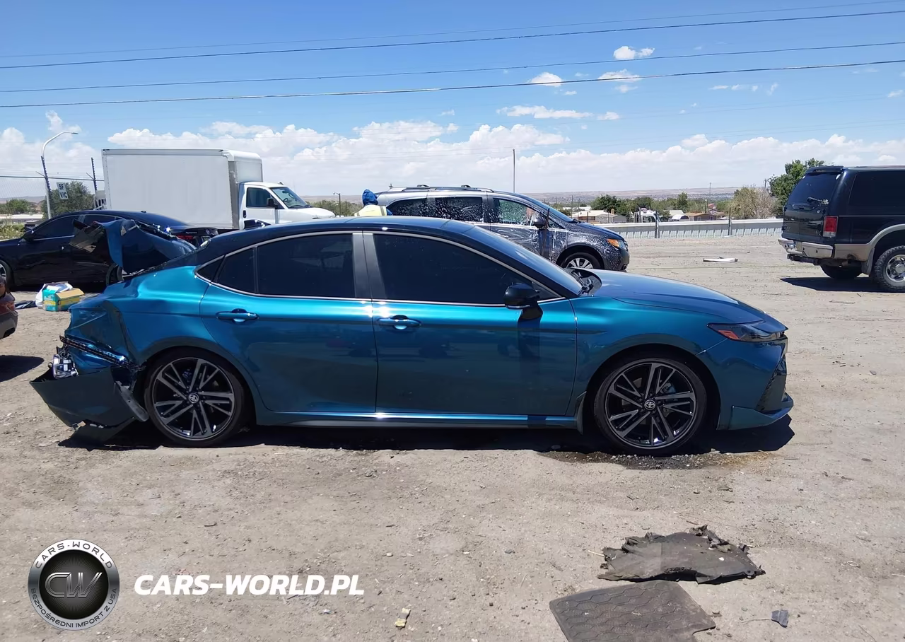 2025 Toyota Camry Xse VIN:4T1DAACK7SU173619 - 13
