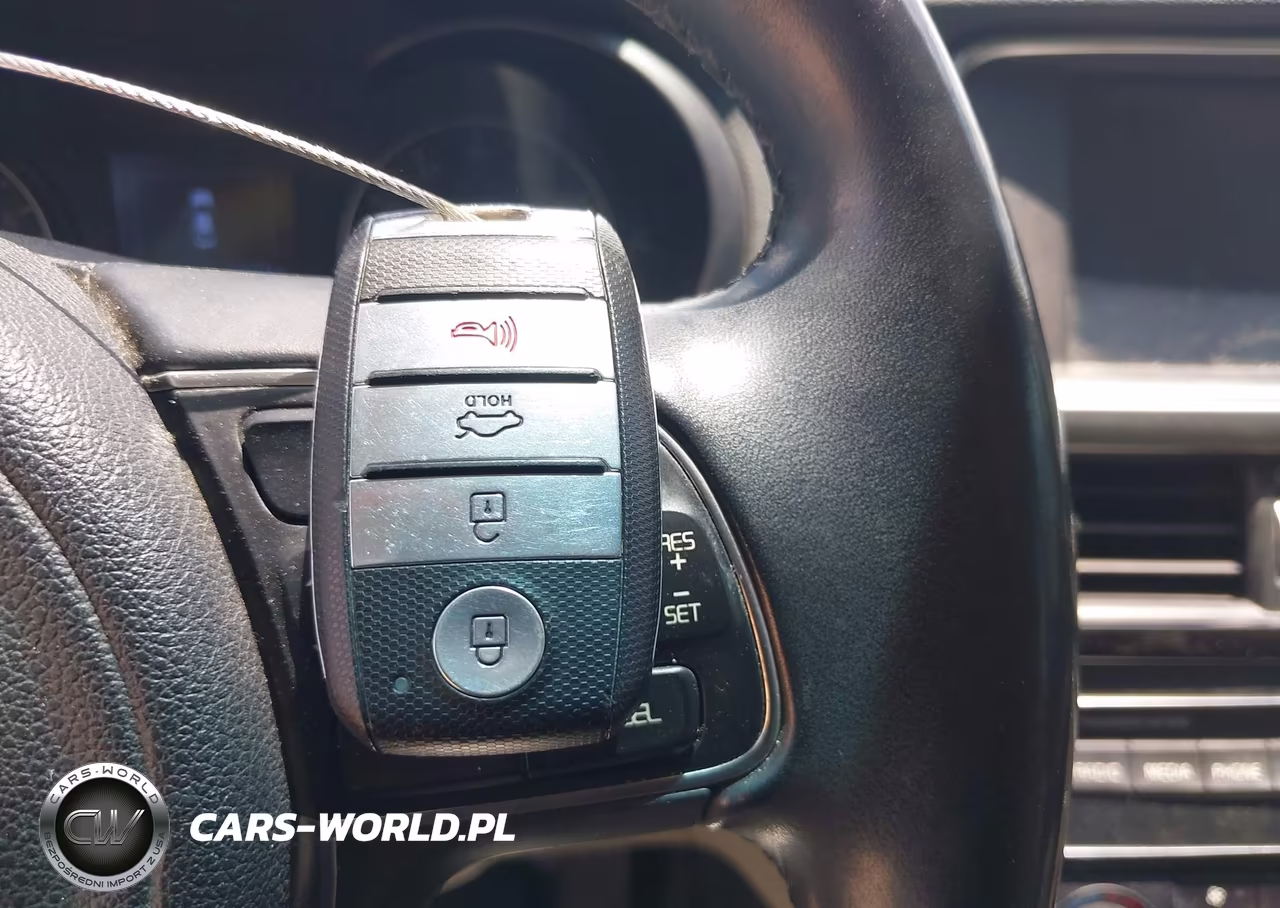 2016 Kia Optima Ex VIN:5XXGU4L37GG012719 - 11
