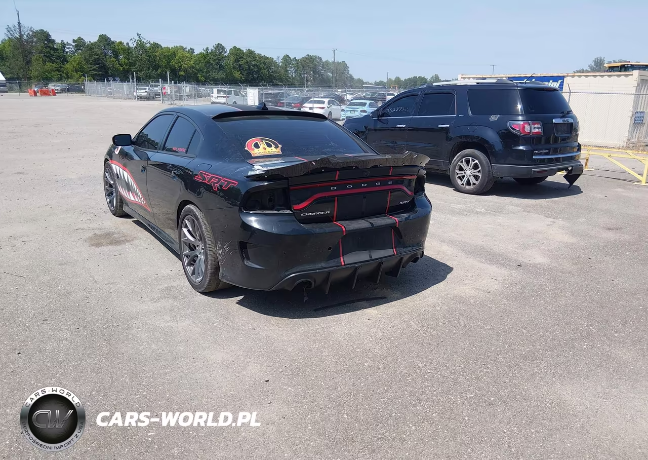 2016 Dodge Charger Srt 392 VIN:2C3CDXEJXGH199225 - 3
