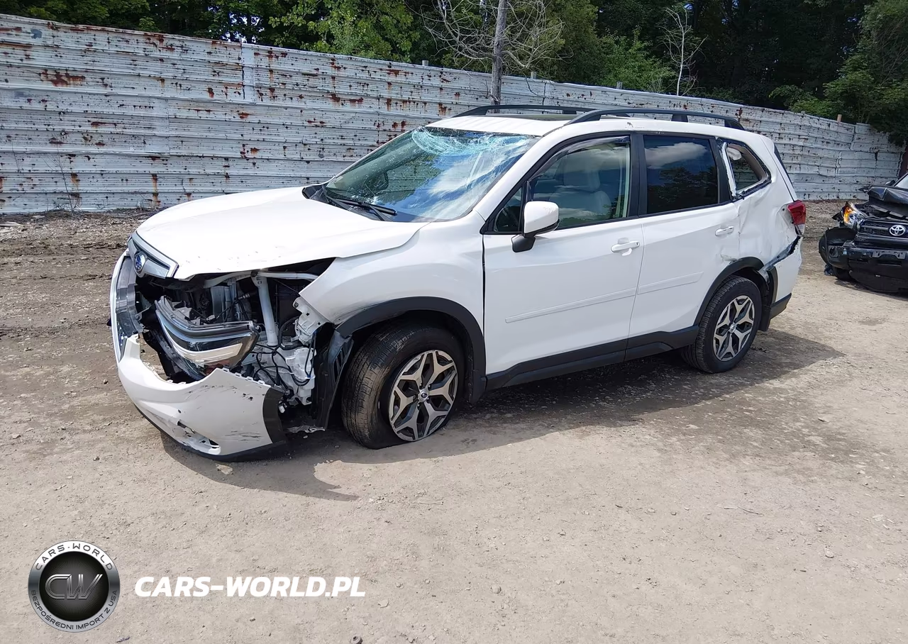 2020 Subaru Forester Premium VIN:JF2SKAJC6LH462071 - 2