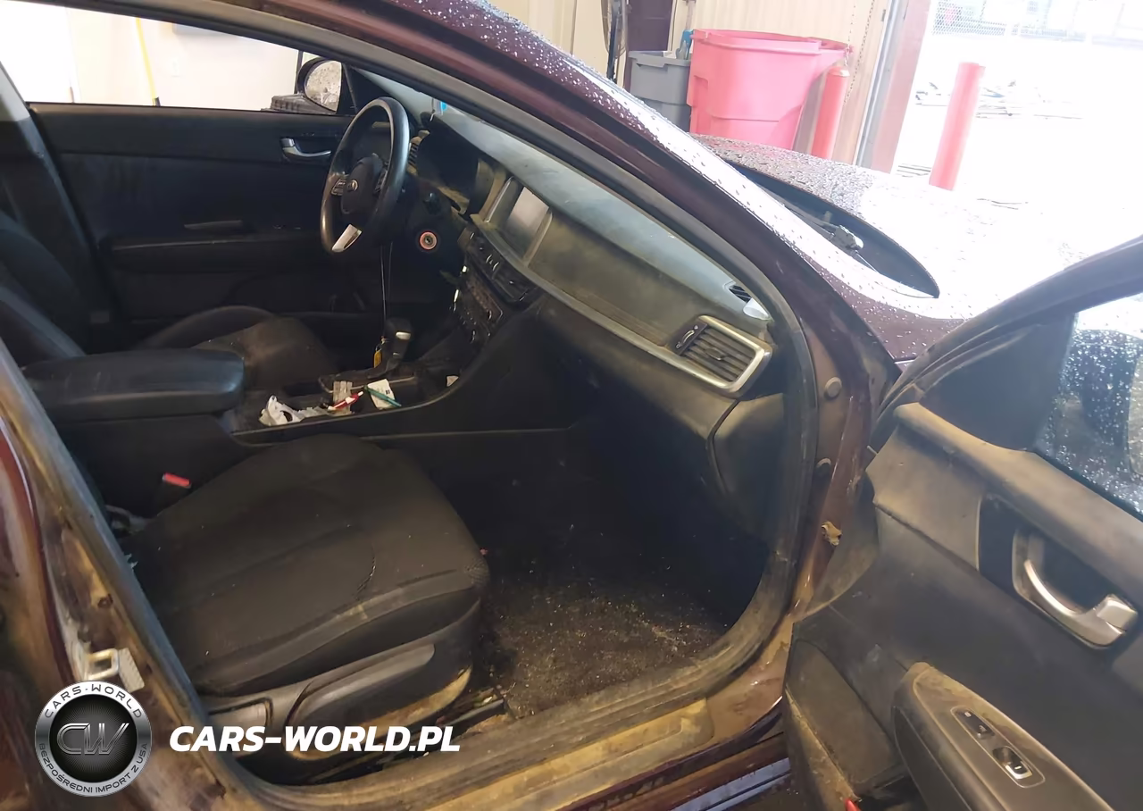 2019 Kia Optima Lx VIN:5XXGT4L35KG362149 - 5