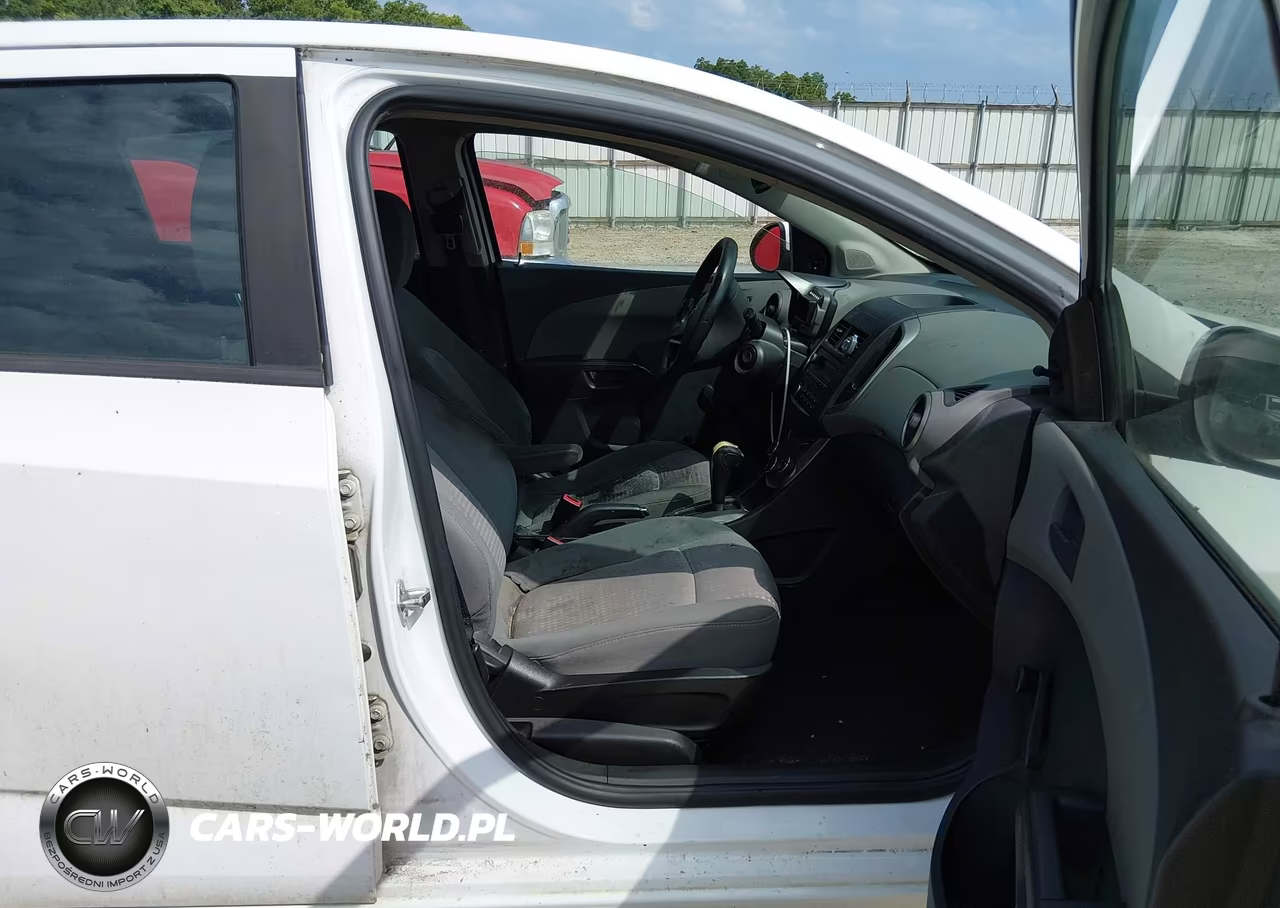 2015 Chevrolet Sonic Ls Auto VIN:1G1JA6SH5F4130292 - 5