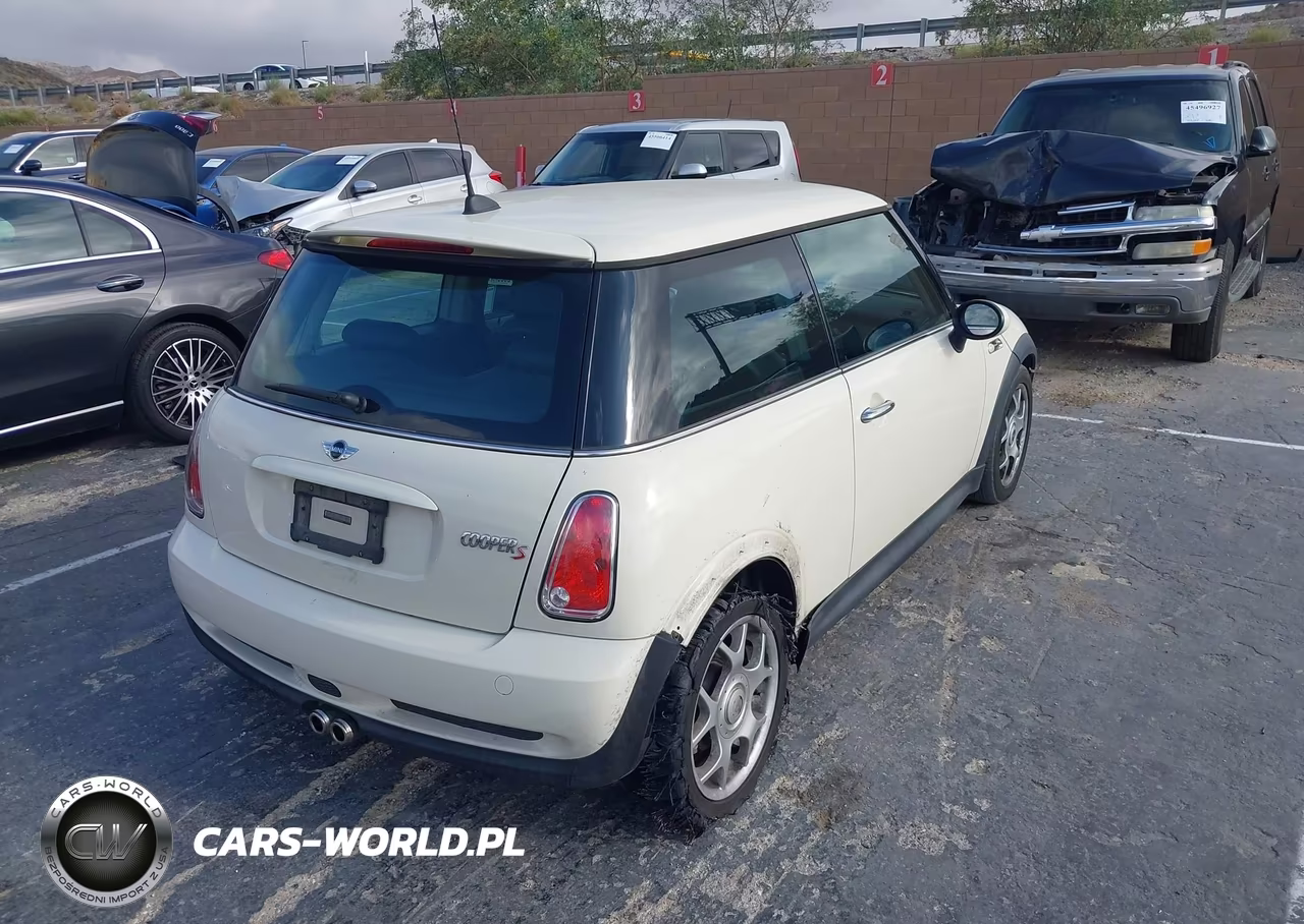 2006 Mini Cooper S VIN:WMWRE33526TJ35762 - 4