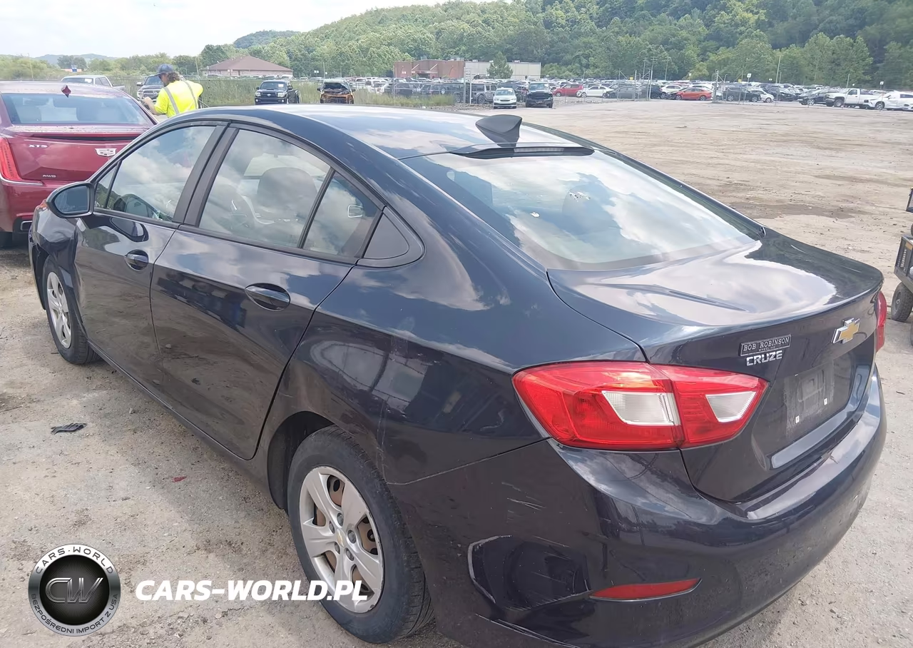 2016 Chevrolet Cruze Ls Auto VIN:1G1BC5SM2G7284092 - 3