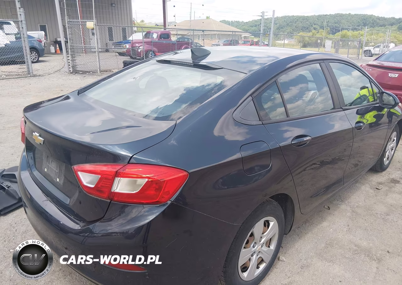 2016 Chevrolet Cruze Ls Auto VIN:1G1BC5SM2G7284092 - 4