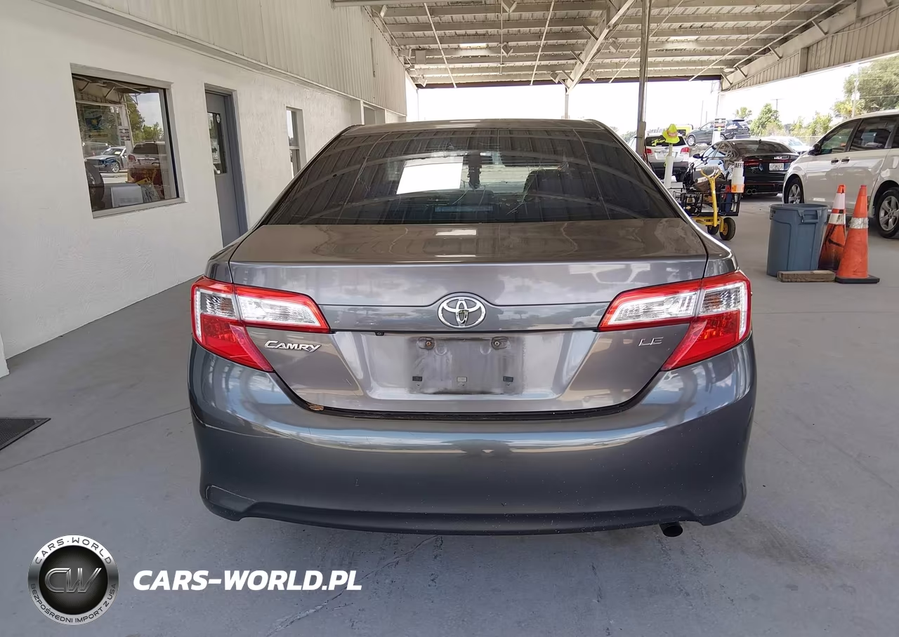 2014 Toyota Camry Le VIN:4T1BF1FK6EU459132 - 16