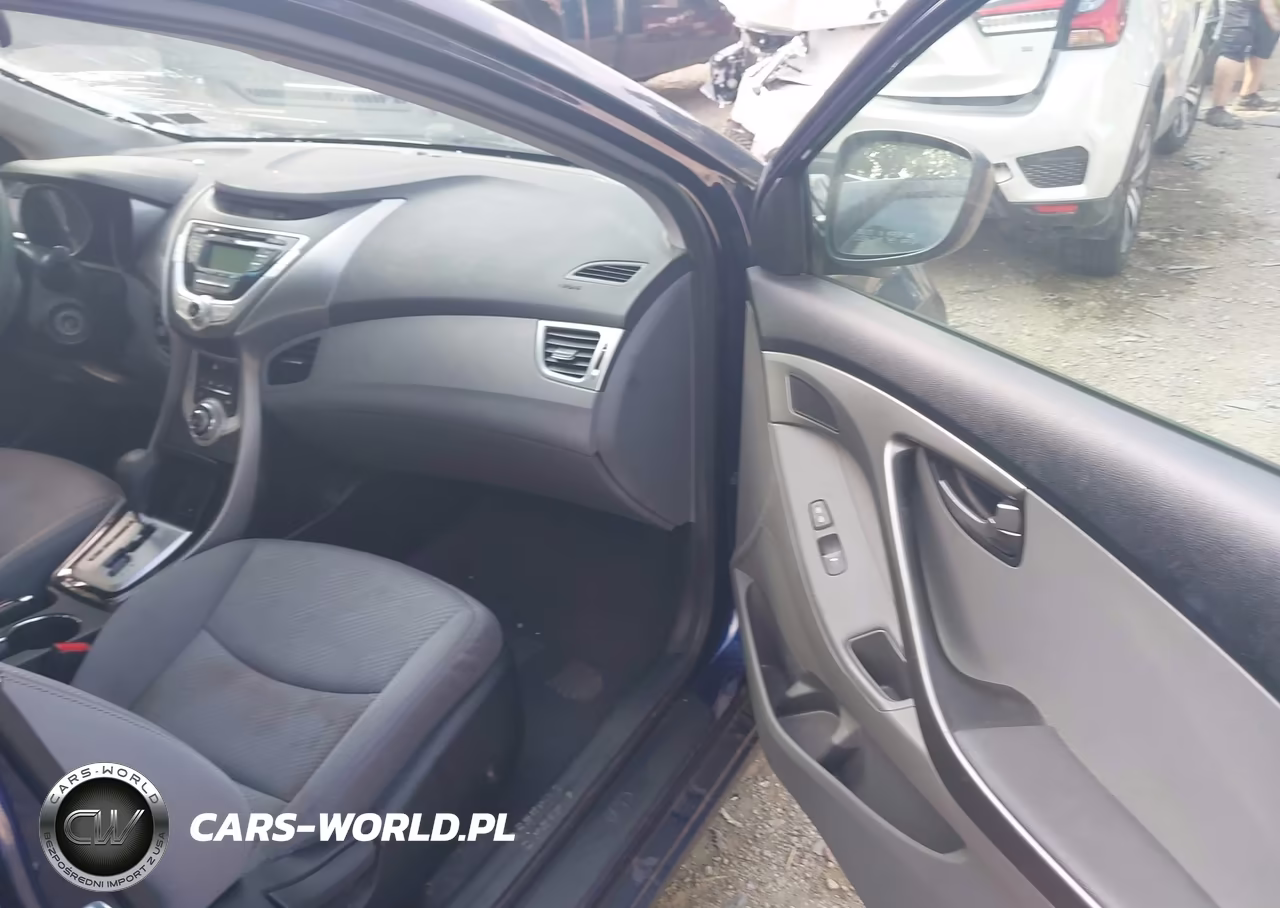 2012 Hyundai Elantra Gls VIN:5NPDH4AE2CH138898 - 5