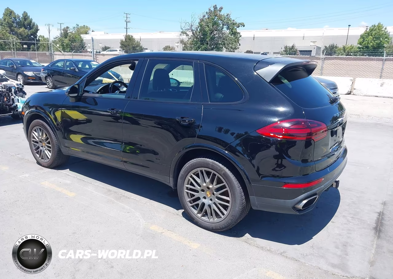 2017 Porsche Cayenne Platinum Edition VIN:WP1AA2A22HKA87475 - 3