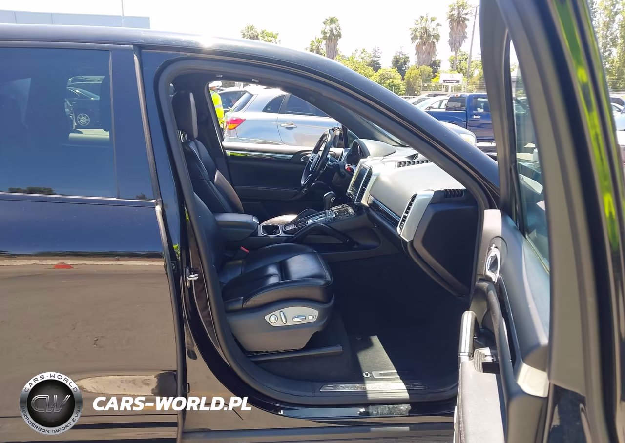 2017 Porsche Cayenne Platinum Edition VIN:WP1AA2A22HKA87475 - 5