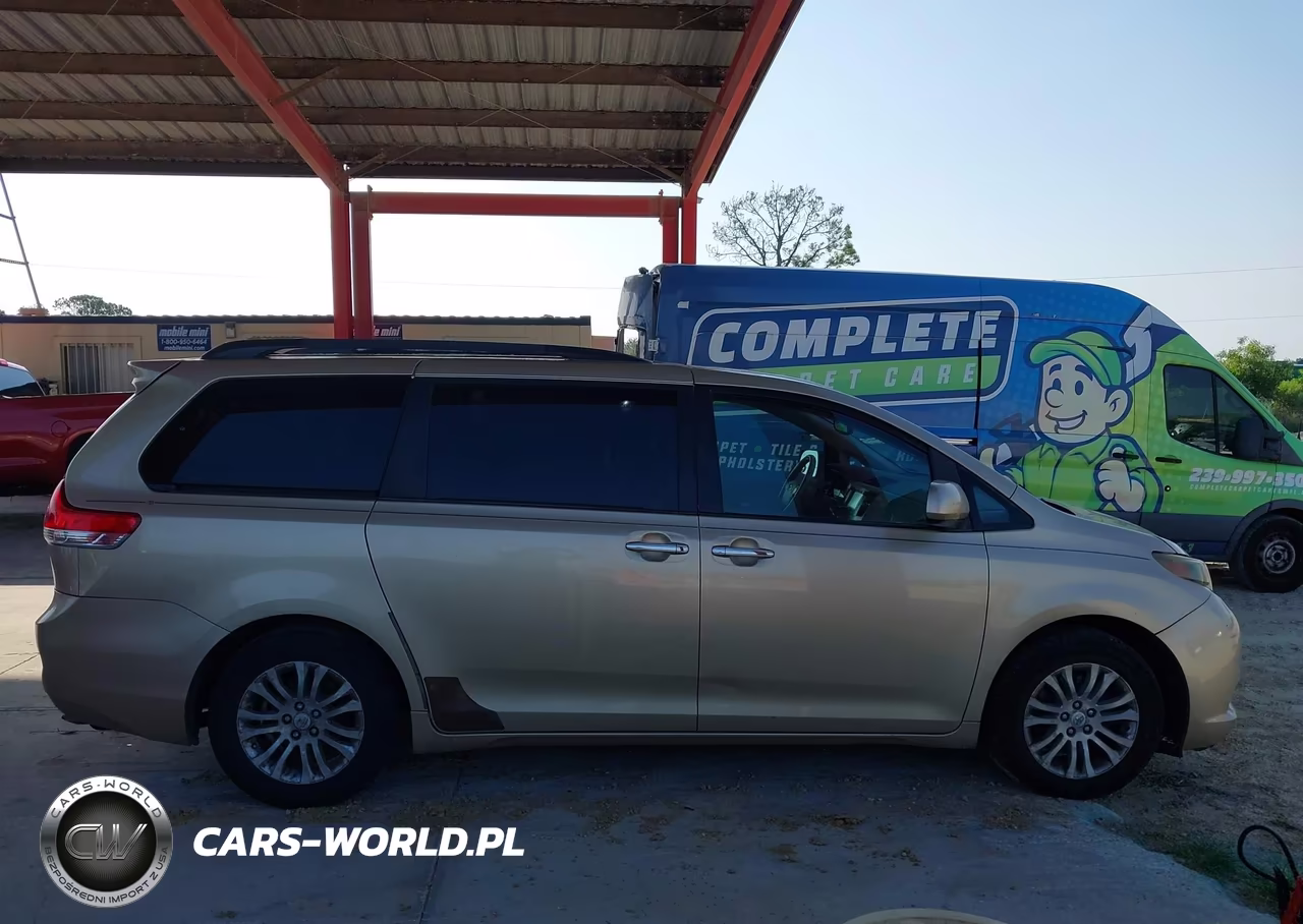 2011 Toyota Sienna Xle V6 VIN:5TDYK3DC4BS019685 - 13