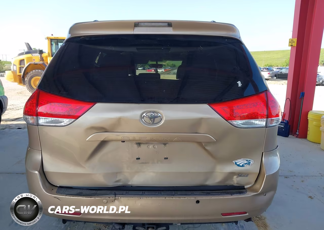 2011 Toyota Sienna Xle V6 VIN:5TDYK3DC4BS019685 - 16