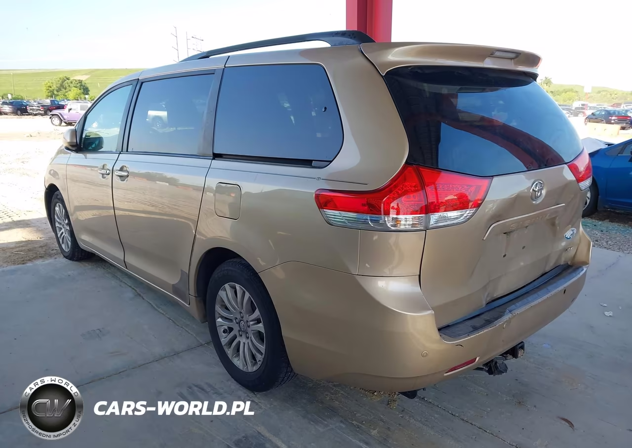 2011 Toyota Sienna Xle V6 VIN:5TDYK3DC4BS019685 - 3
