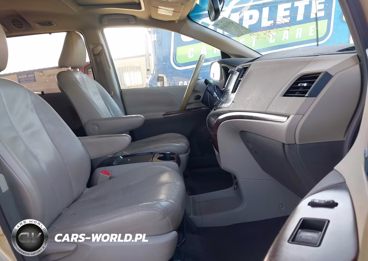 2011 Toyota Sienna Xle V6 VIN:5TDYK3DC4BS019685 - 5