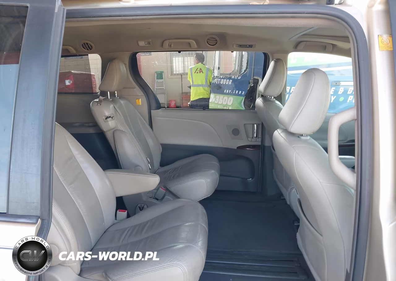 2011 Toyota Sienna Xle V6 VIN:5TDYK3DC4BS019685 - 8