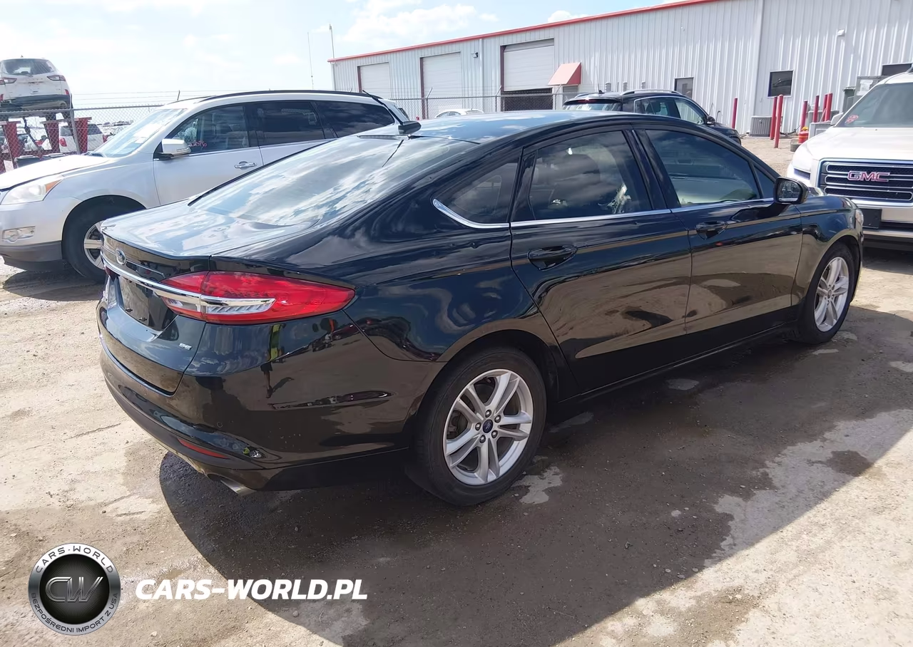 2018 Ford Fusion Se VIN:3FA6P0H75JR175858 - 4