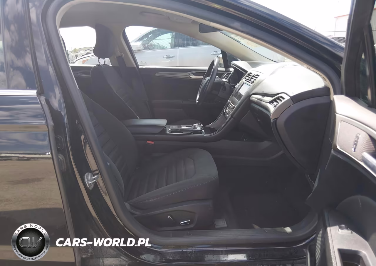 2018 Ford Fusion Se VIN:3FA6P0H75JR175858 - 5