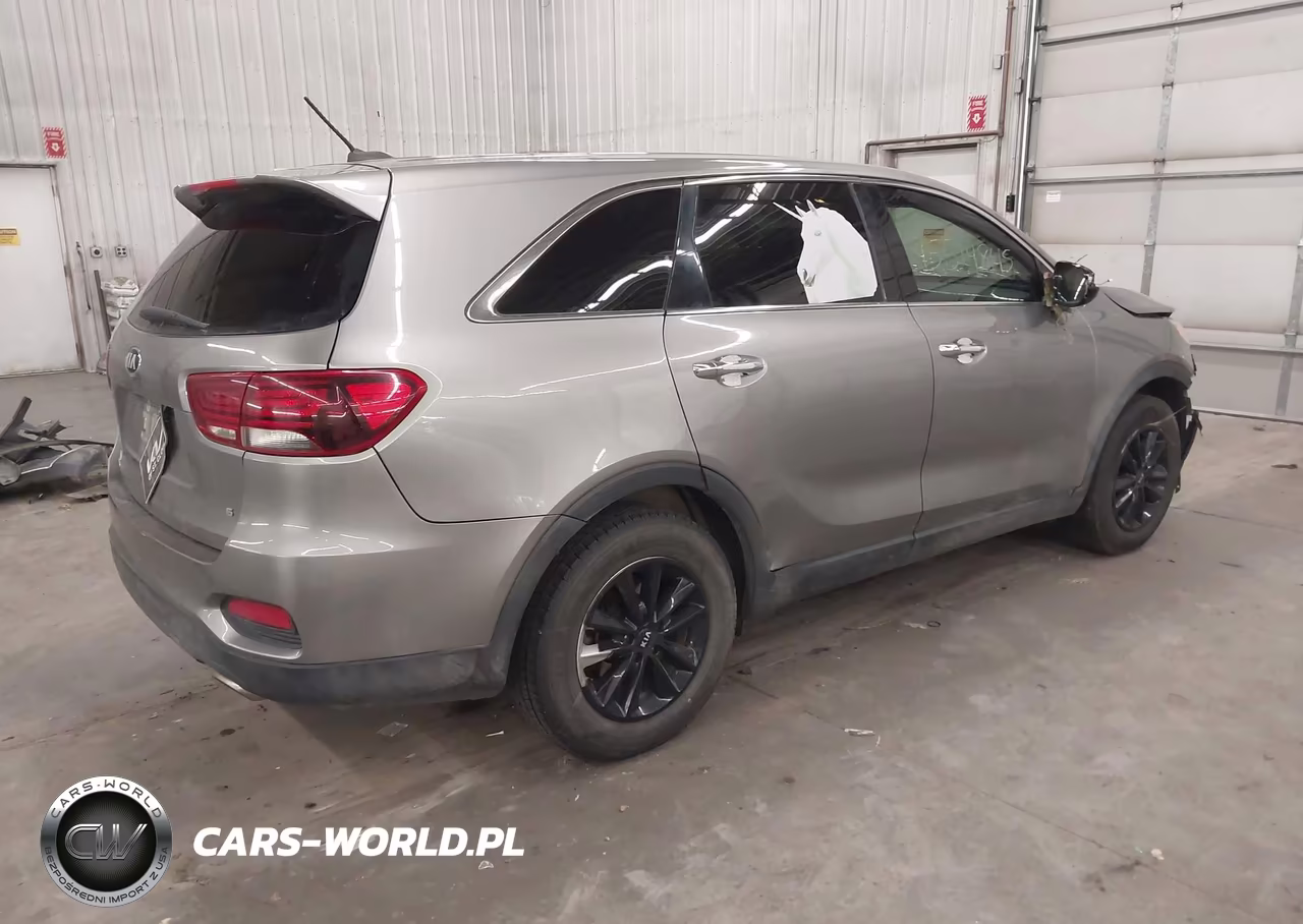 2019 Kia Sorento 3.3L Lx VIN:5XYPG4A54KG483730 - 4