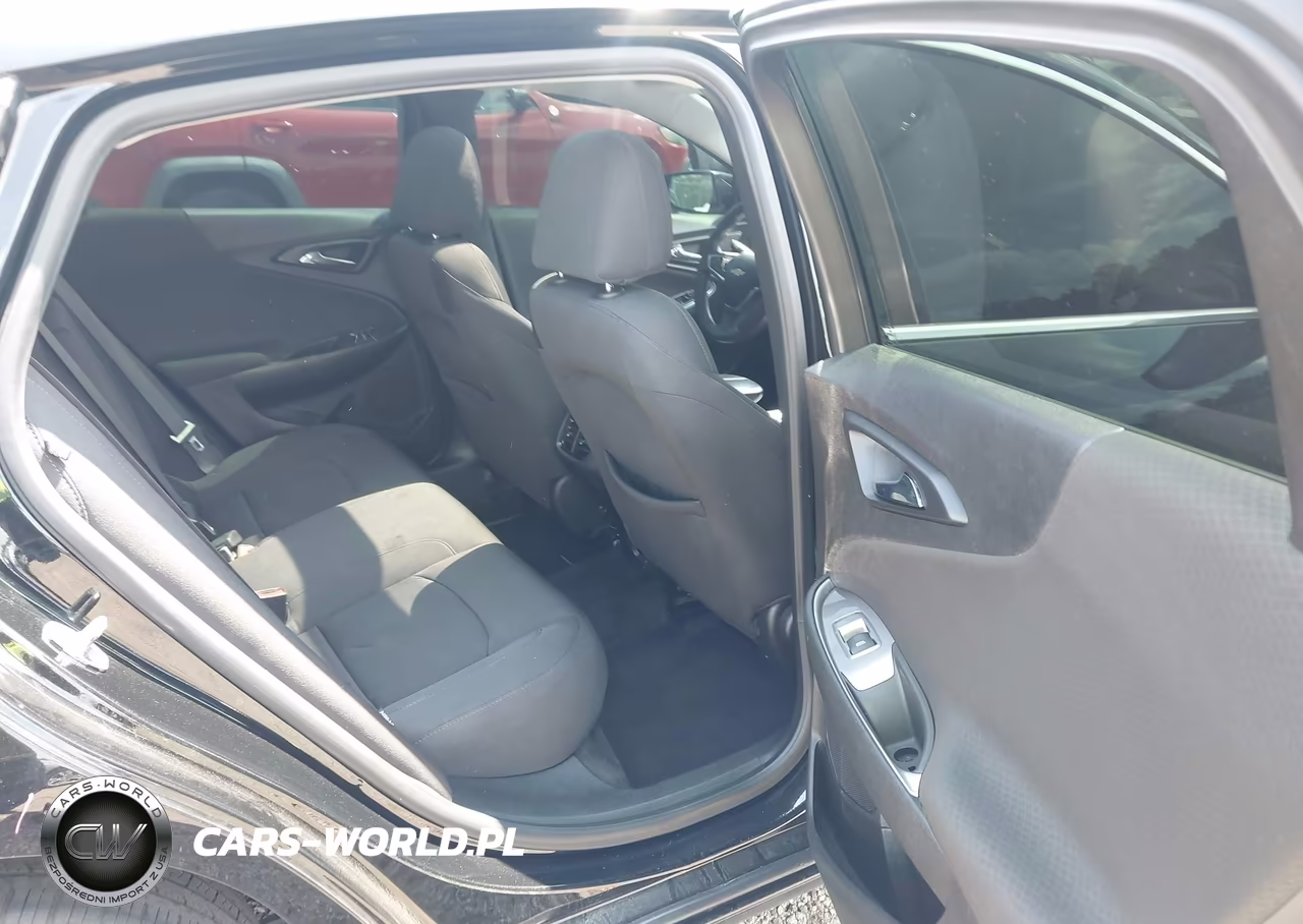 2019 Chevrolet Malibu Lt VIN:1G1ZD5ST7KF224178 - 8