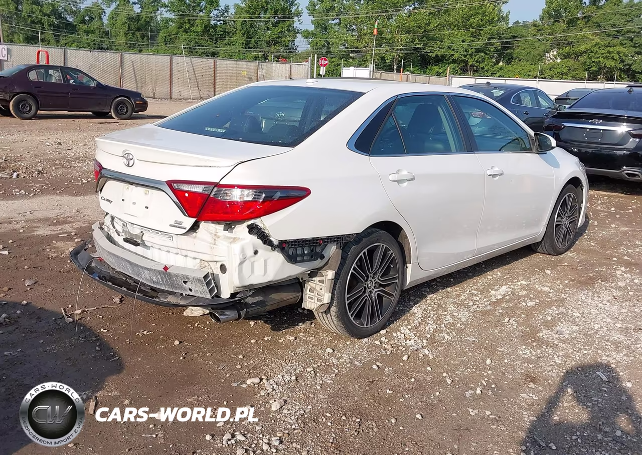 2016 Toyota Camry Se VIN:4T1BF1FKXGU140688 - 4