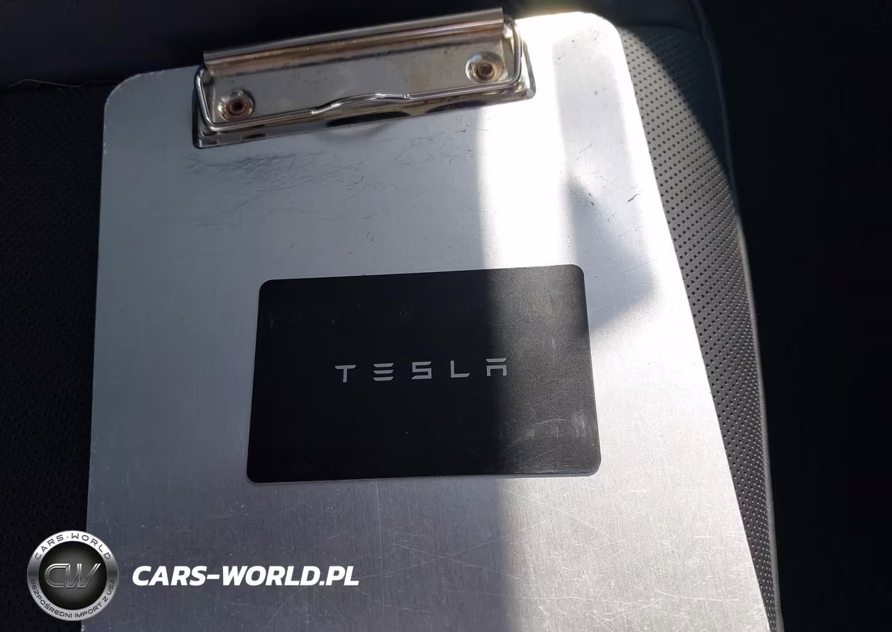 2026 Tesla Model Y All-Wheel Drive-Long Range Launch Series-Premium All-Wheel Drive VIN:7SAYGDEE6TF355113 - 10