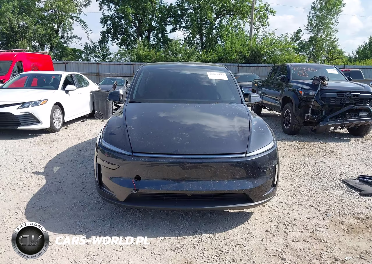2026 Tesla Model Y All-Wheel Drive-Long Range Launch Series-Premium All-Wheel Drive VIN:7SAYGDEE6TF355113 - 11