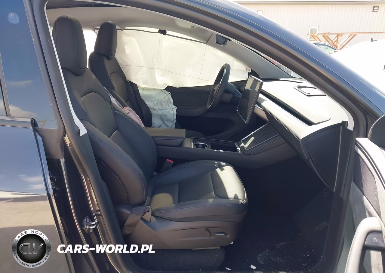 2026 Tesla Model Y All-Wheel Drive-Long Range Launch Series-Premium All-Wheel Drive VIN:7SAYGDEE6TF355113 - 5