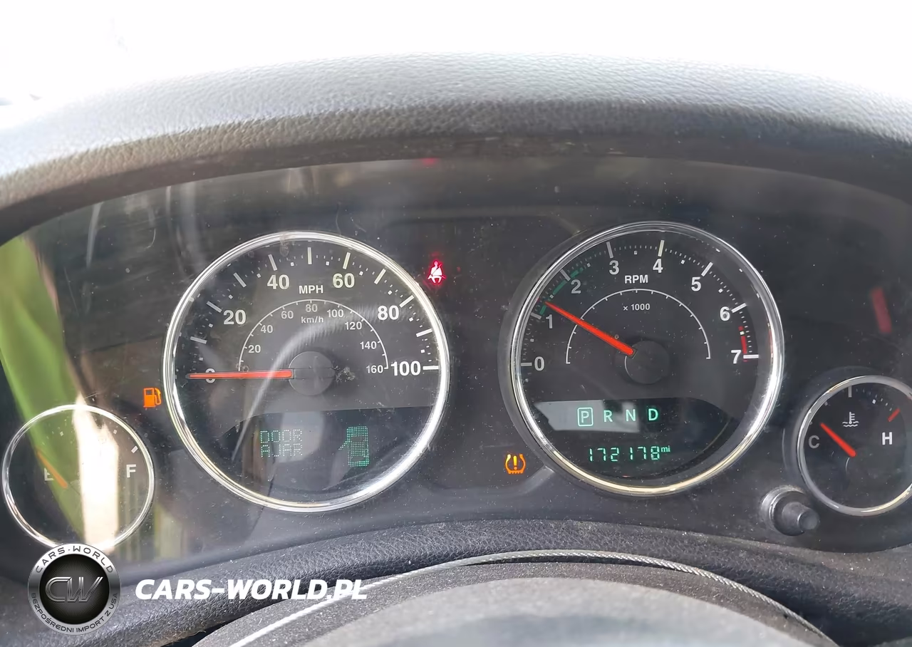 2017 Jeep Wrangler Unlimited Sport VIN:1C4BJWDG4HL745733 - 7