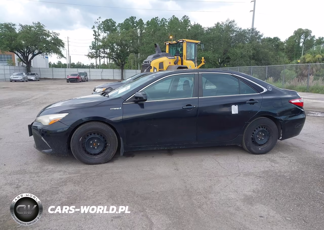 2015 Toyota Camry Hybrid Le VIN:4T1BD1FK4FU158818 - 14