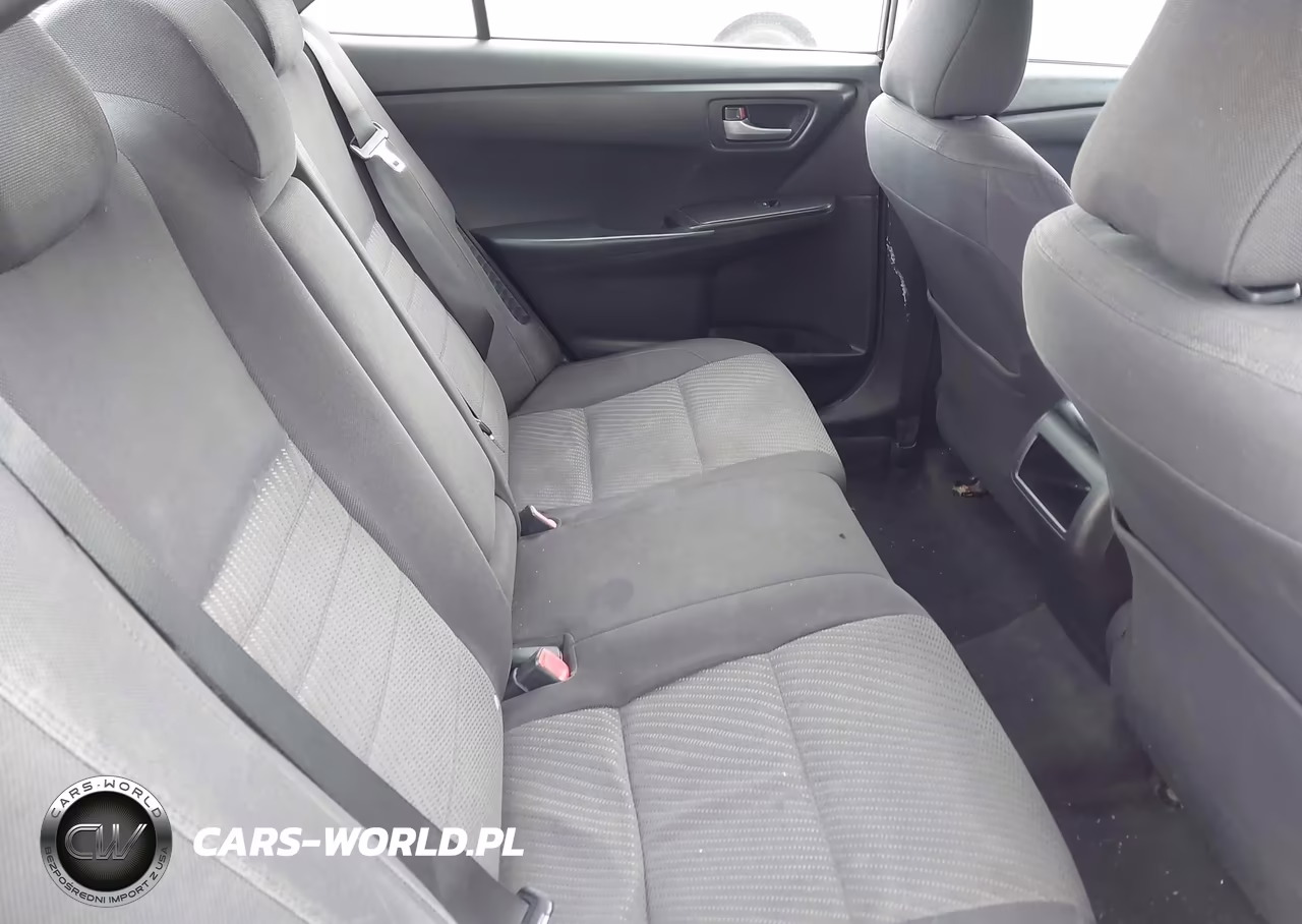 2015 Toyota Camry Hybrid Le VIN:4T1BD1FK4FU158818 - 8