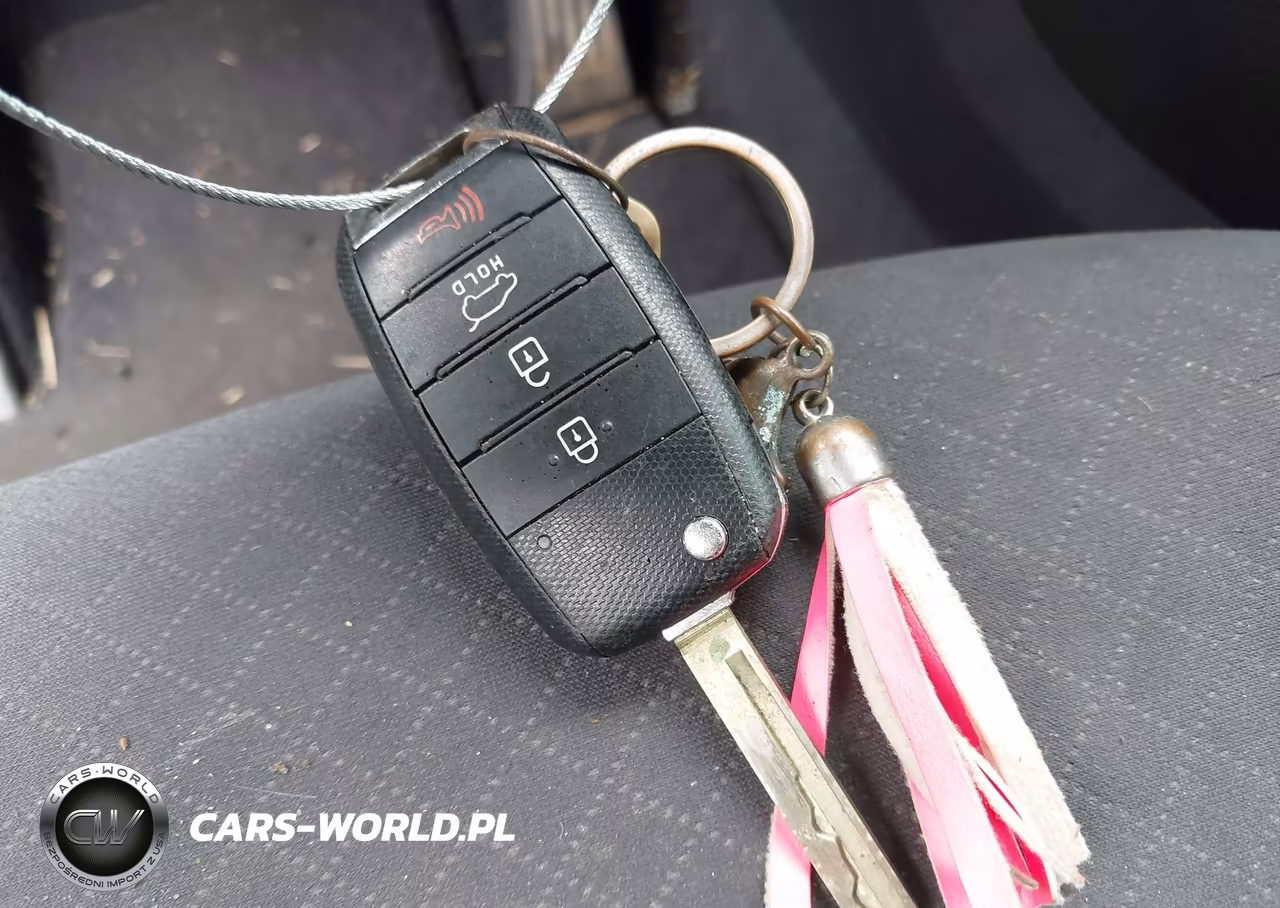 2019 Kia Sorento 2.4L L VIN:5XYPG4A37KG610906 - 11