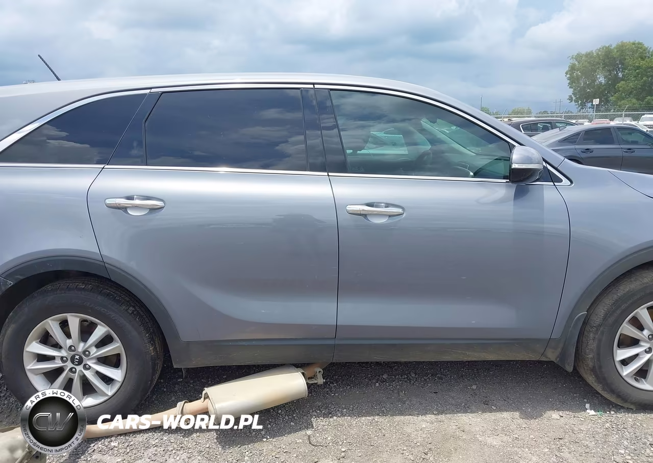 2019 Kia Sorento 2.4L L VIN:5XYPG4A37KG610906 - 14