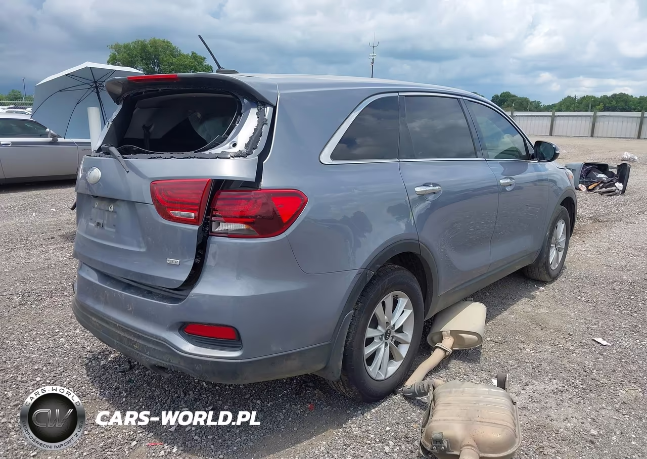 2019 Kia Sorento 2.4L L VIN:5XYPG4A37KG610906 - 4