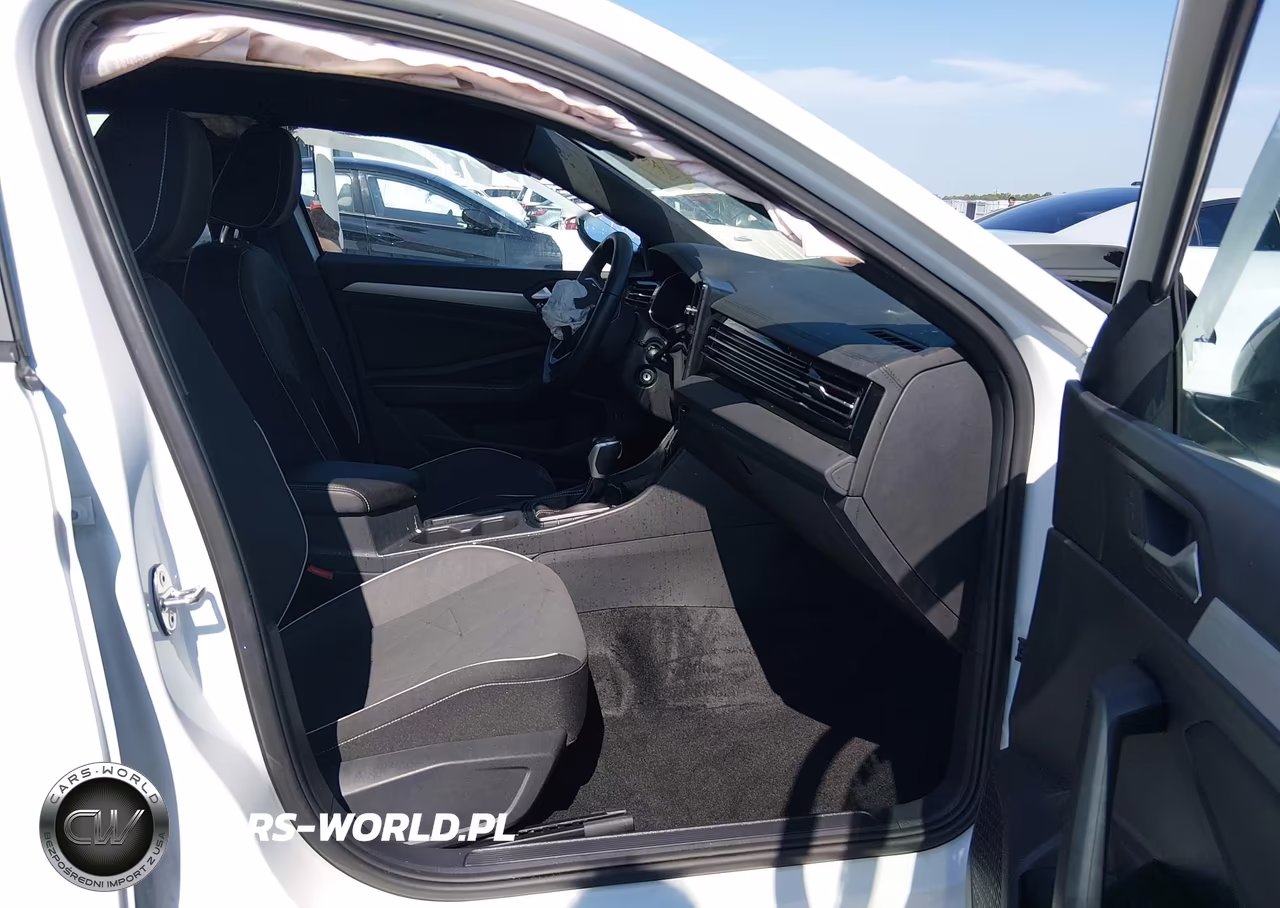 2025 Volkswagen Jetta 1.5T Sport VIN:3VWBX7BU9SM072292 - 5